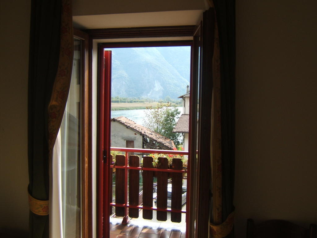 Hotel Berlinghera Sorico Quarto foto